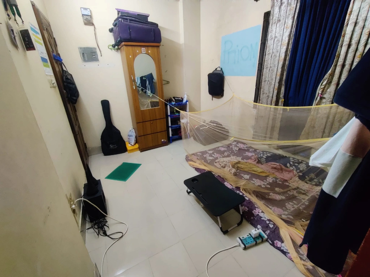 Single Room Available – Male Bachelor, Near AIUB (Kuratoli)